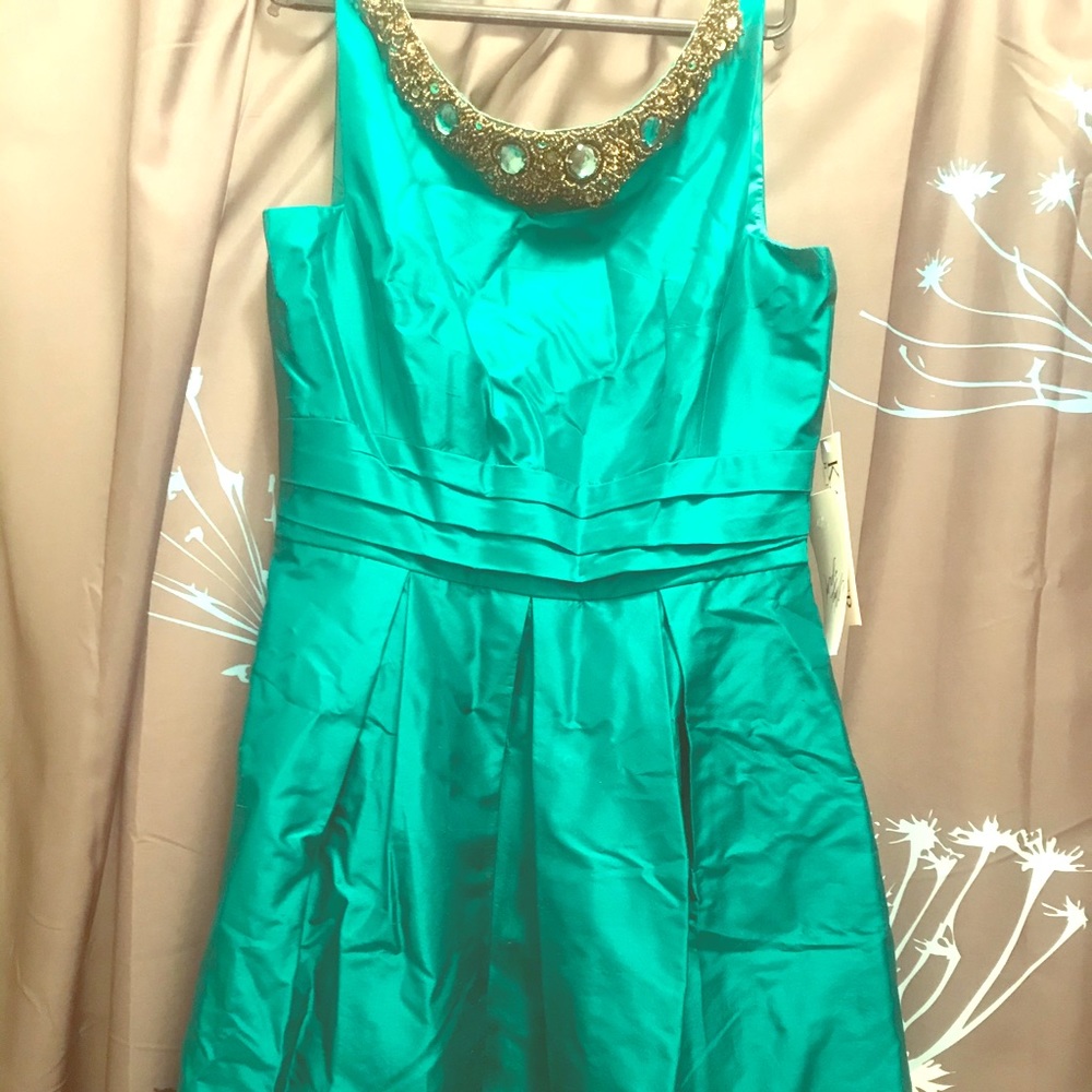 Emerald Green Kay Unger silk cocktail dress.